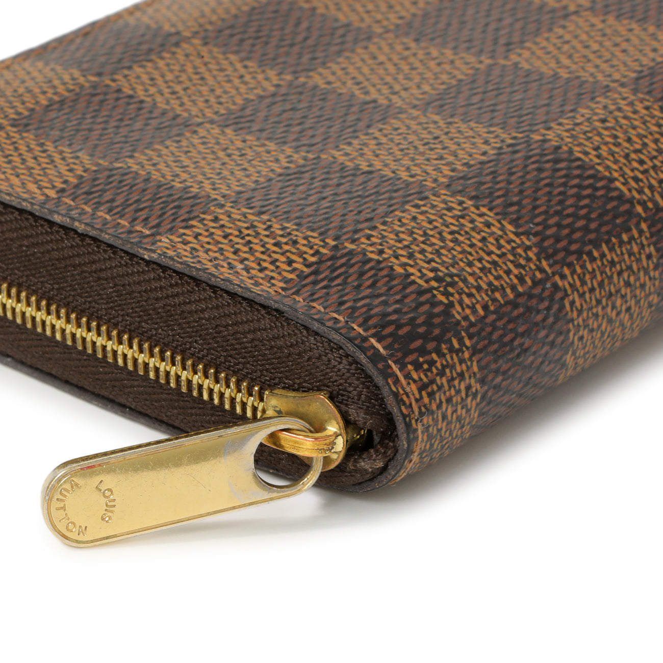 Exclusive Louis Vuitton Damier Ebene Zippy Coin Purse — Lifestyle View