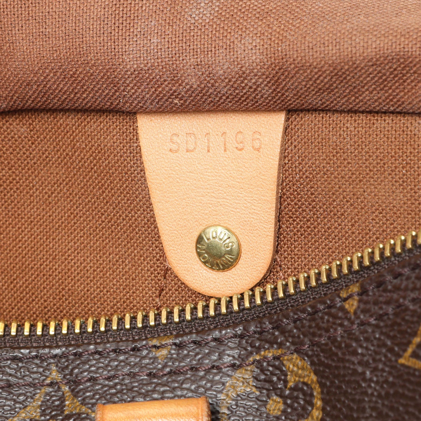 Exclusive Louis Vuitton Monogram Speedy 30 — Alternate View 10