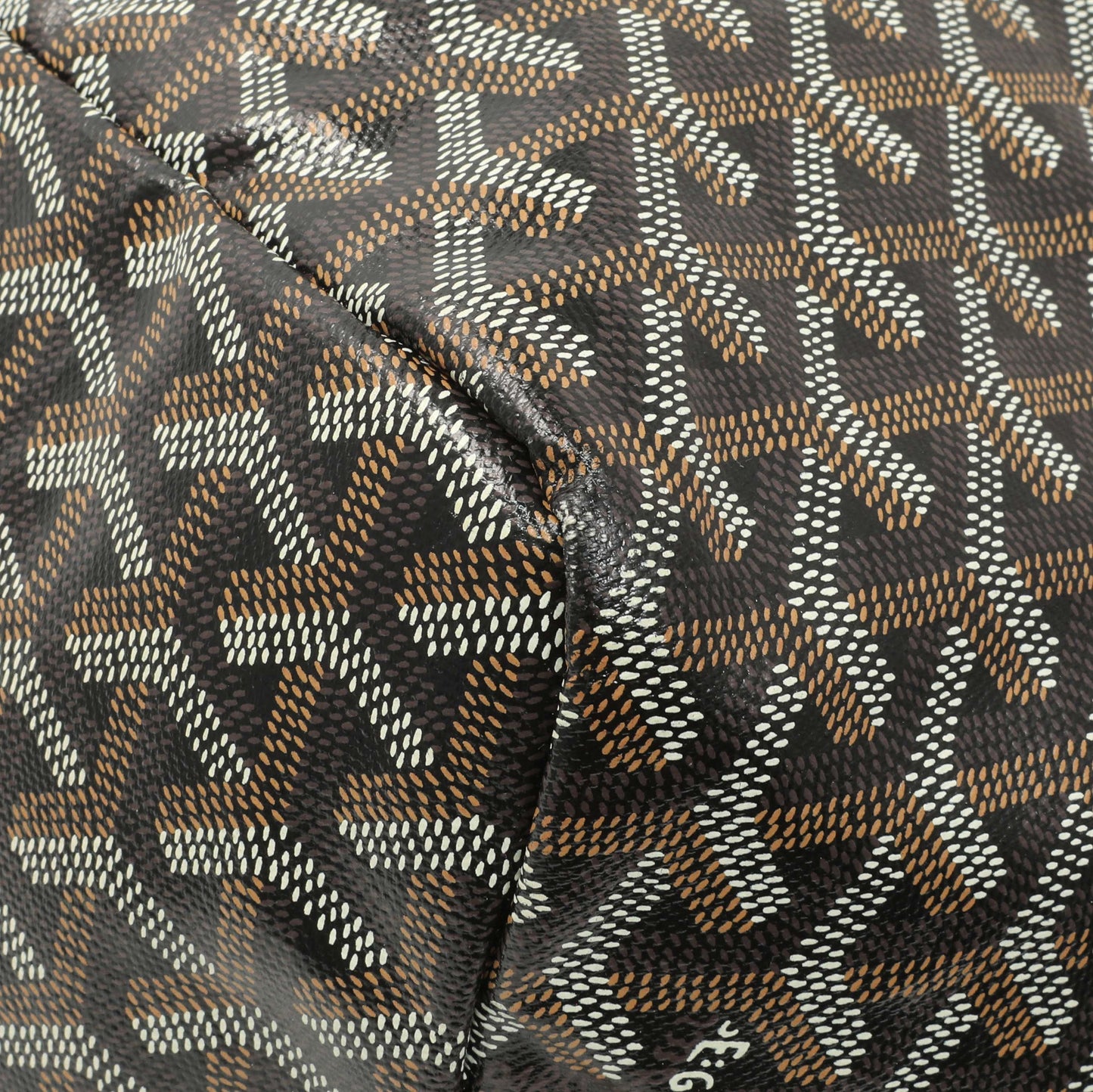 Exclusive Goyard Black Gold Goyardine Saint Louis GM — Detail View