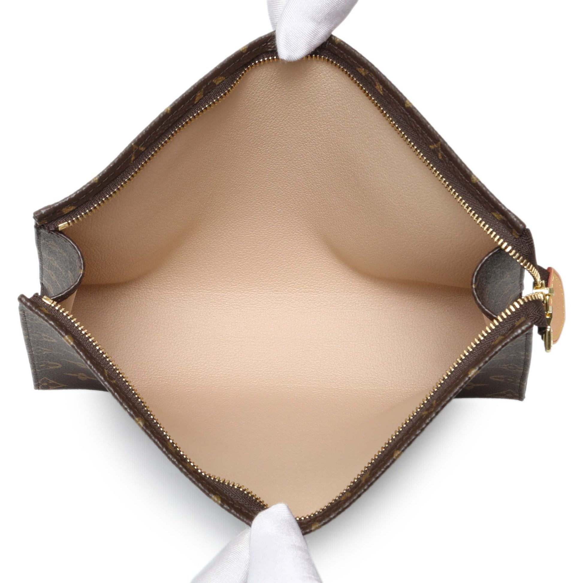 Exclusive Louis Vuitton Monogram Toiletry Pouch 26 — Alternate View 8