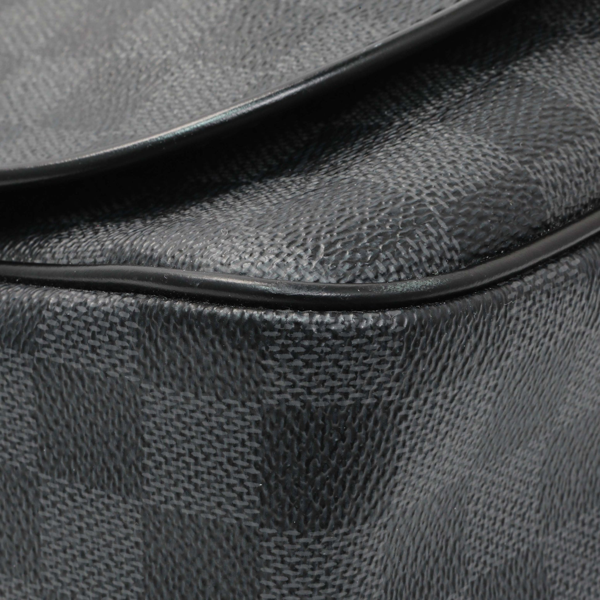 Exclusive Louis Vuitton Damier Graphite Daniel MM — Top View