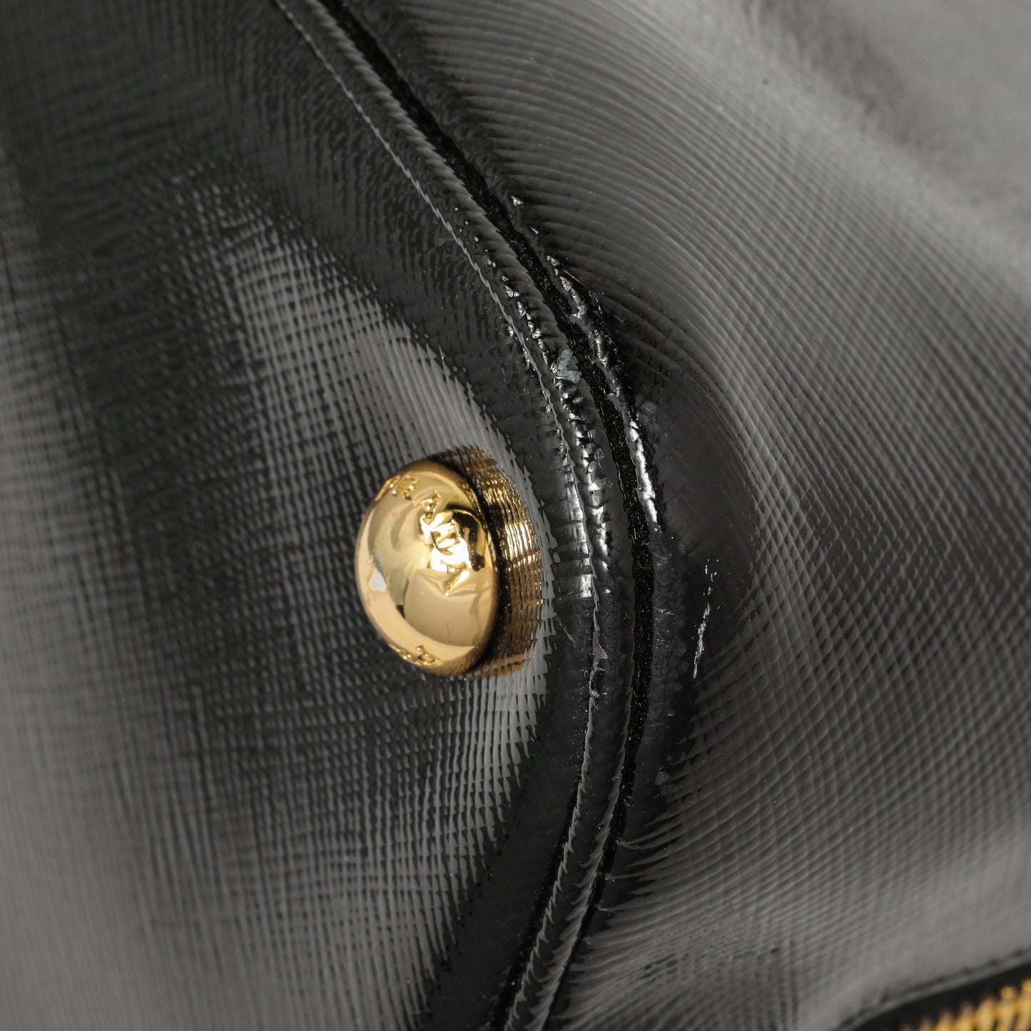 Exclusive Prada Black Saffiano Vernice Promenade Tote — Detail View