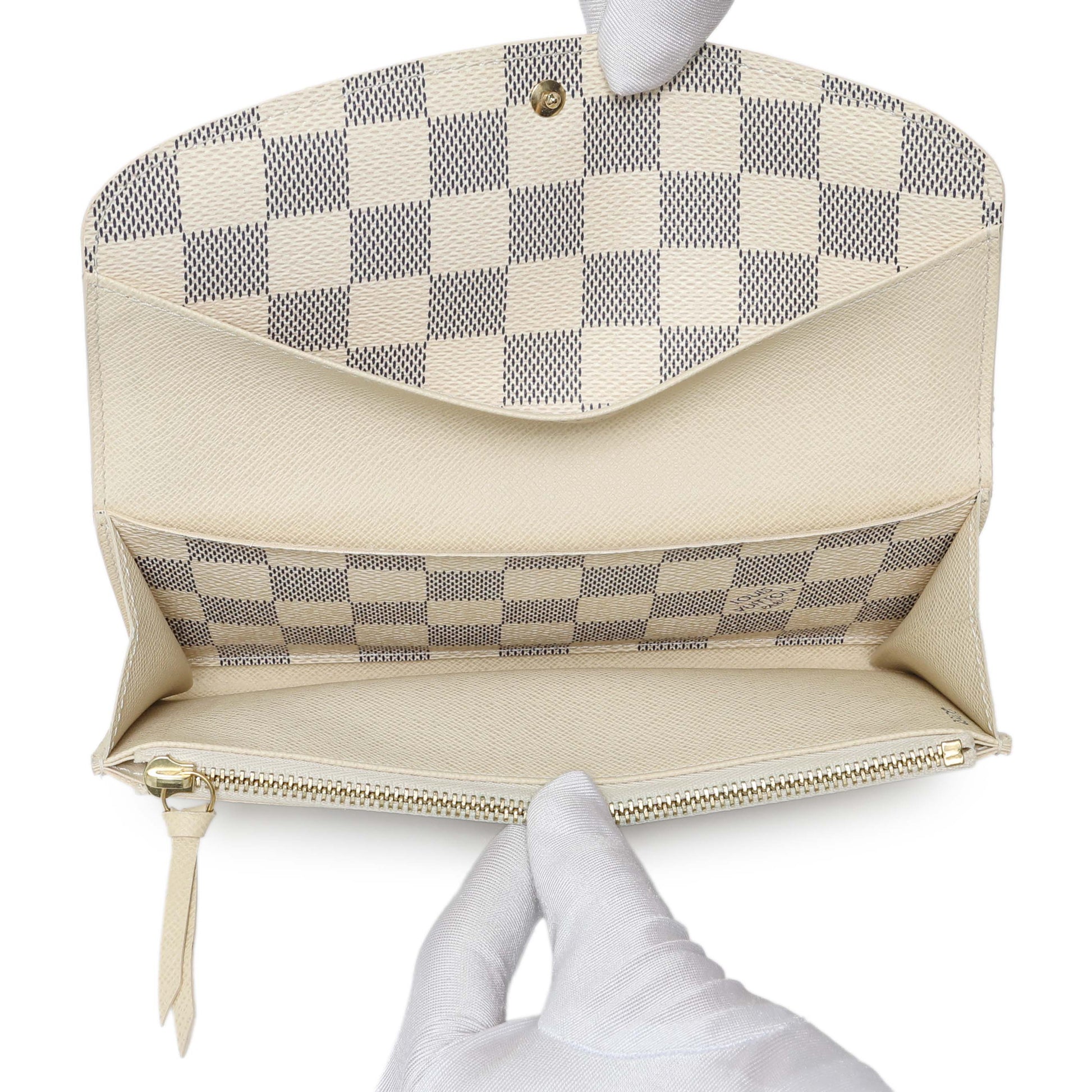 Exclusive Louis Vuitton Damier Azur Emilie Wallet — Alternate View 8