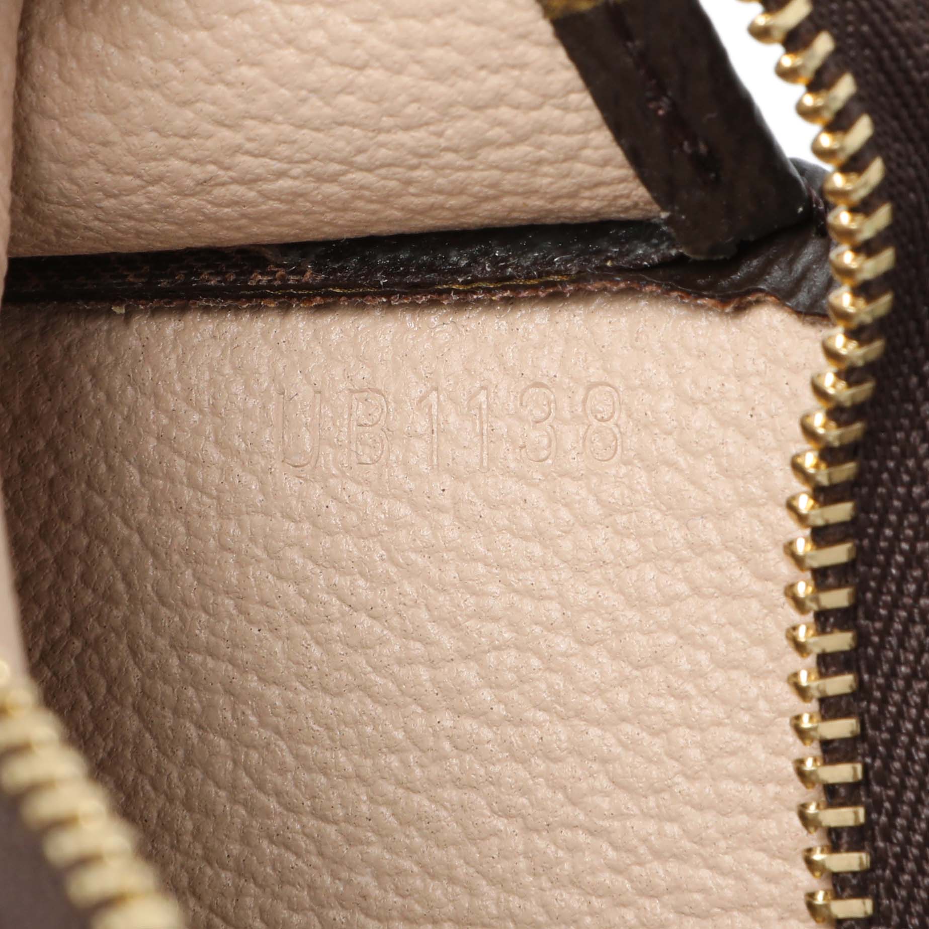 Exclusive Louis Vuitton Monogram Toiletry Pouch 19 — Lifestyle View