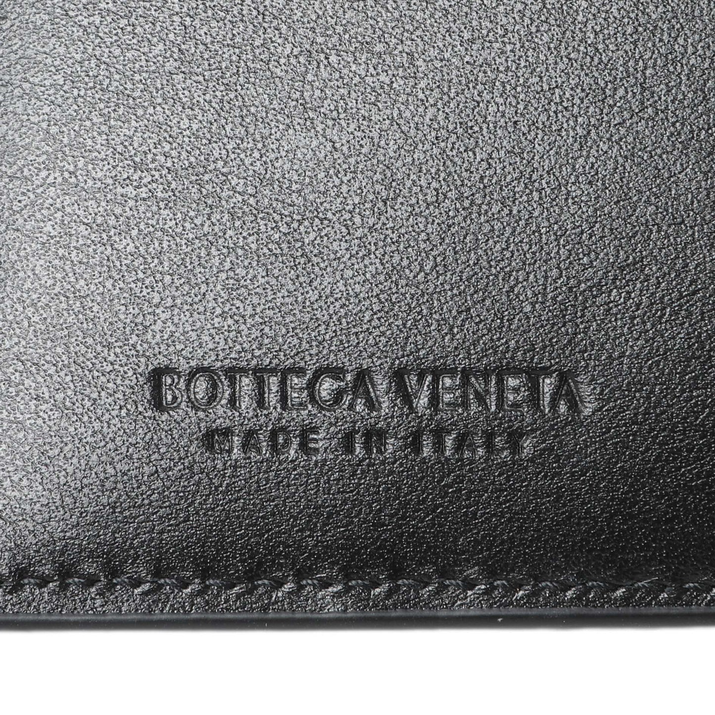 Exclusive Bottega Veneta Black Nappa Intrecciato Cassette Bifold Wallet — Detail View