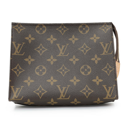 Exclusive Louis Vuitton Monogram Toiletry Pouch 19 — Front View