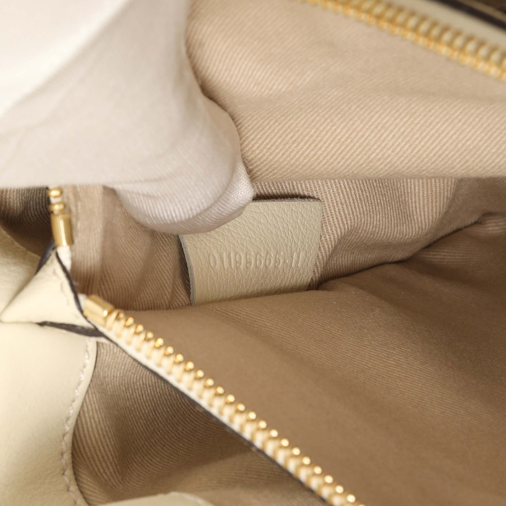 Exclusive Chloe White Calfskin Small Faye Day Shoulder Bag — Alternate View 10