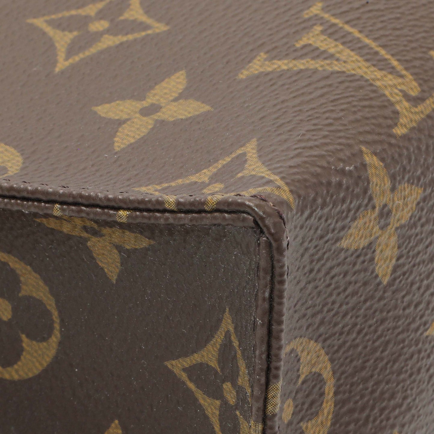 Exclusive Louis Vuitton Monogram Toiletry Pouch 26 — Top View