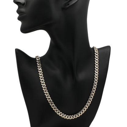 Exclusive 10K Yellow Gold Monaco Diamond Cut Curb Link Chain — Detail View