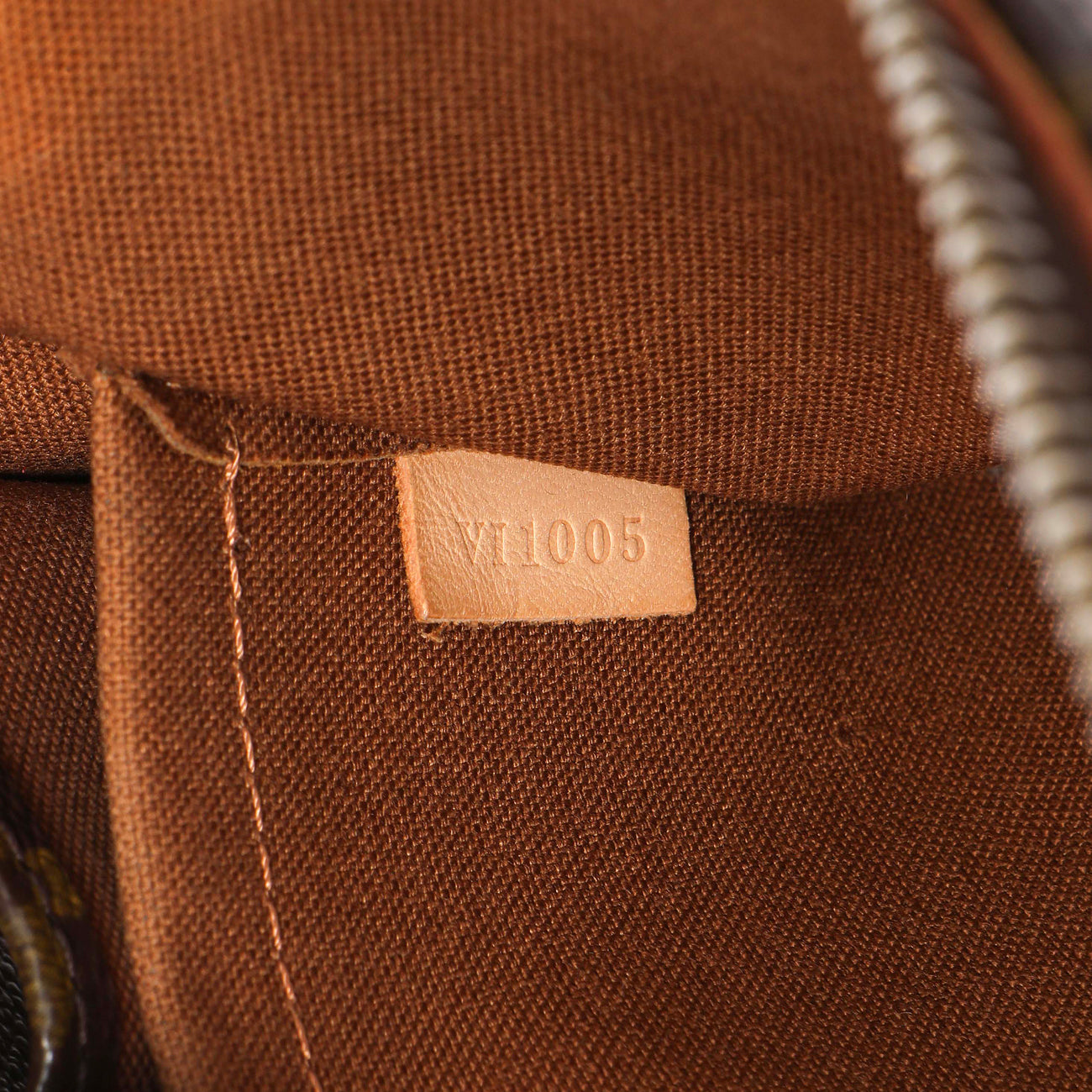 Exclusive Louis Vuitton Monogram Popincourt — Alternate View 10