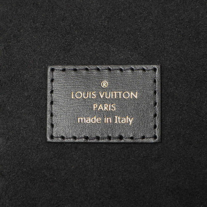 Exclusive Louis Vuitton Monogram Reverse Vanity PM — Detail View