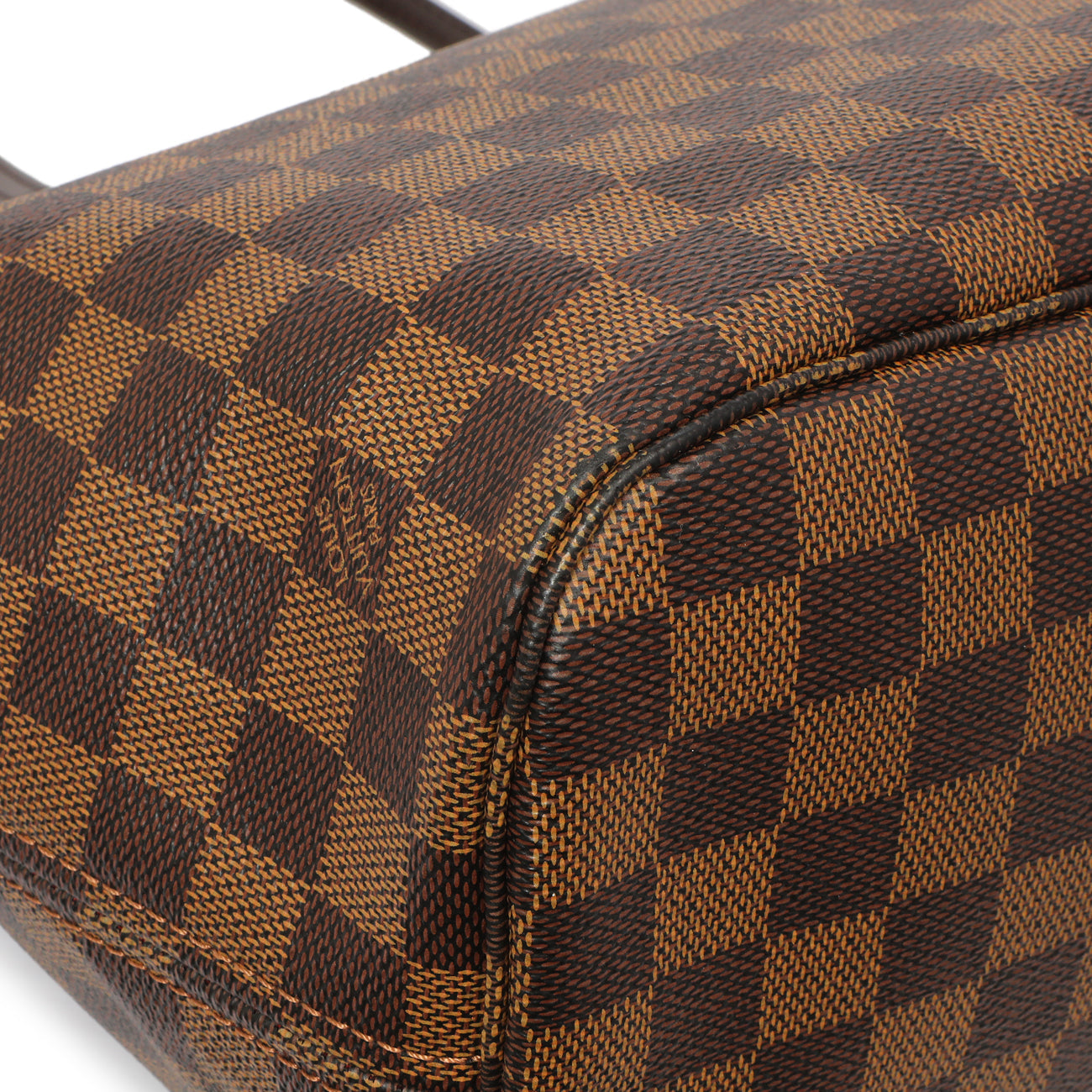 Exclusive Louis Vuitton Damier Ebene Neverfull MM — Lifestyle View