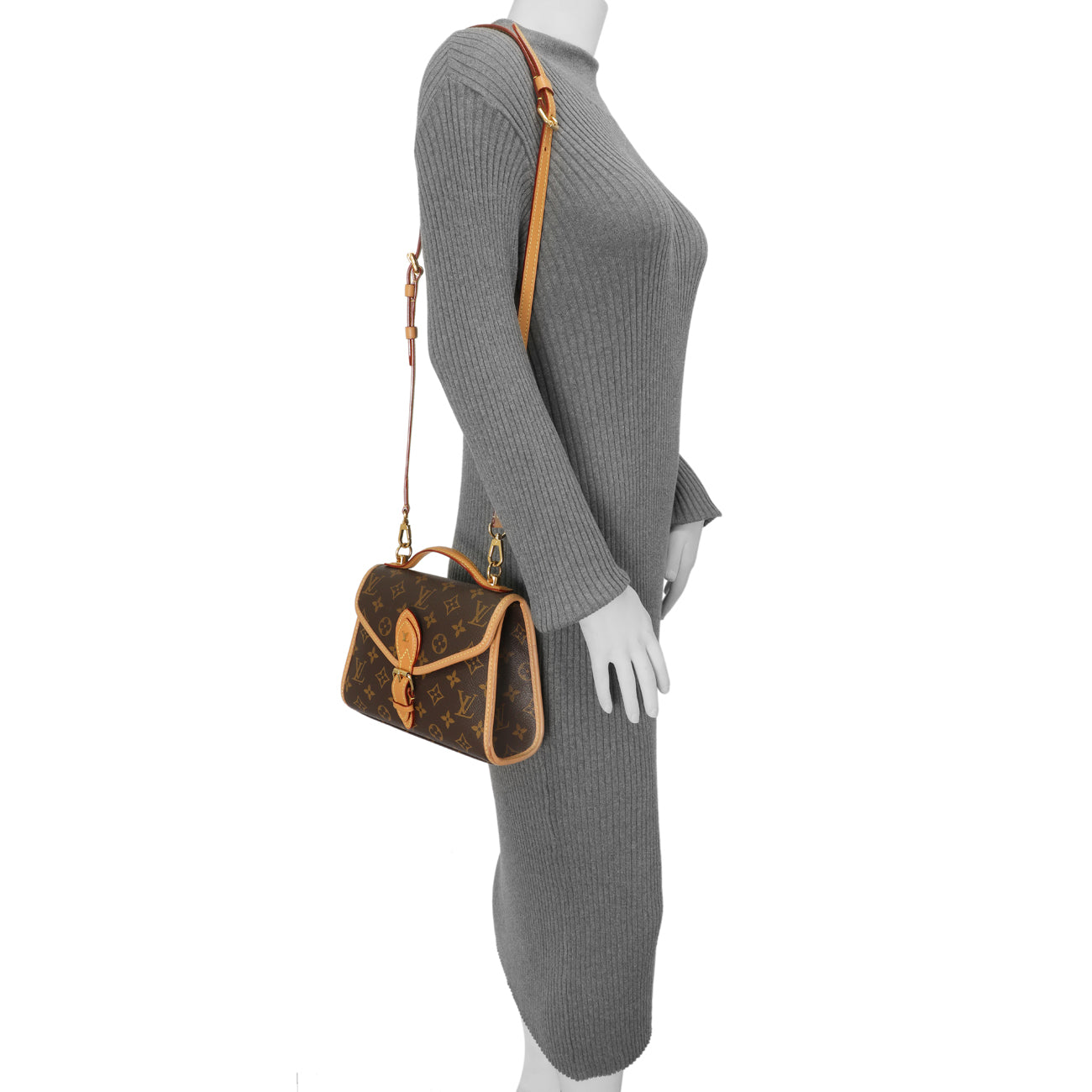 Exclusive Louis Vuitton Monogram LV Ivy — Alternate View 13