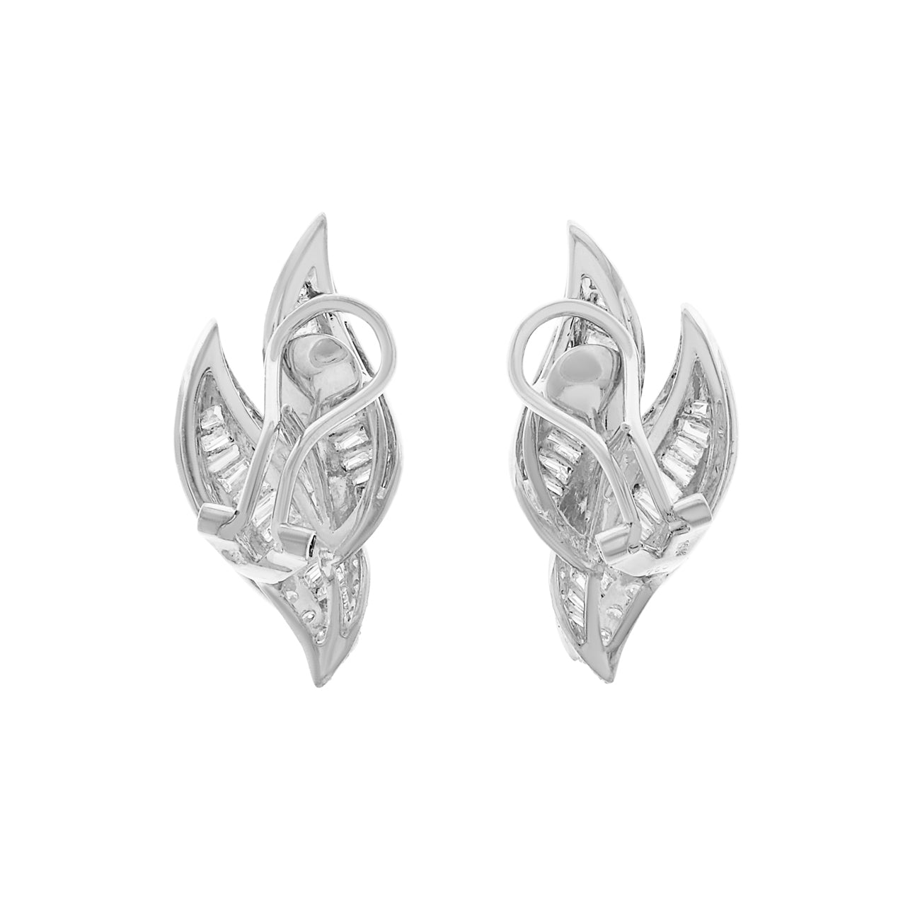 Exclusive 18K White Gold 3.22 Carat Diamond Earring — Side View