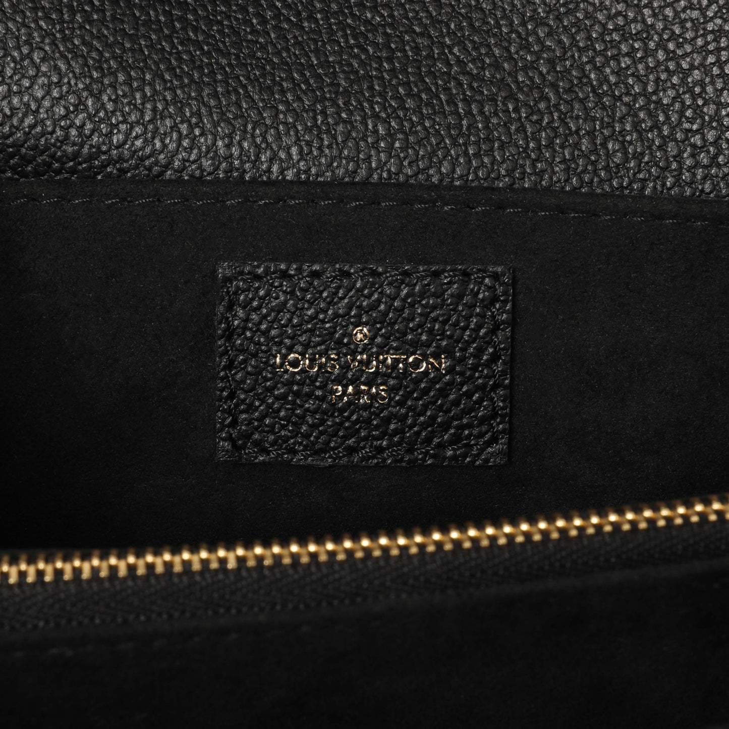 Exclusive Louis Vuitton Black Empreinte Pochette Metis East West — Detail View