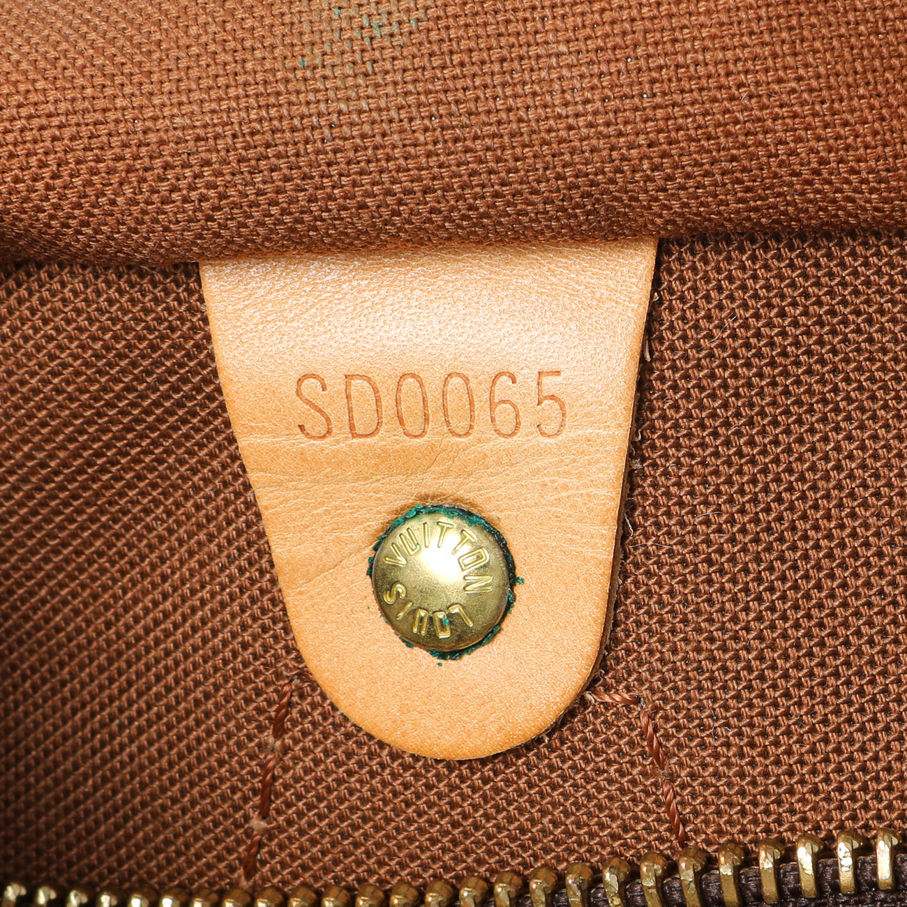 Exclusive Louis Vuitton Monogram Speedy 25 — Alternate View 9