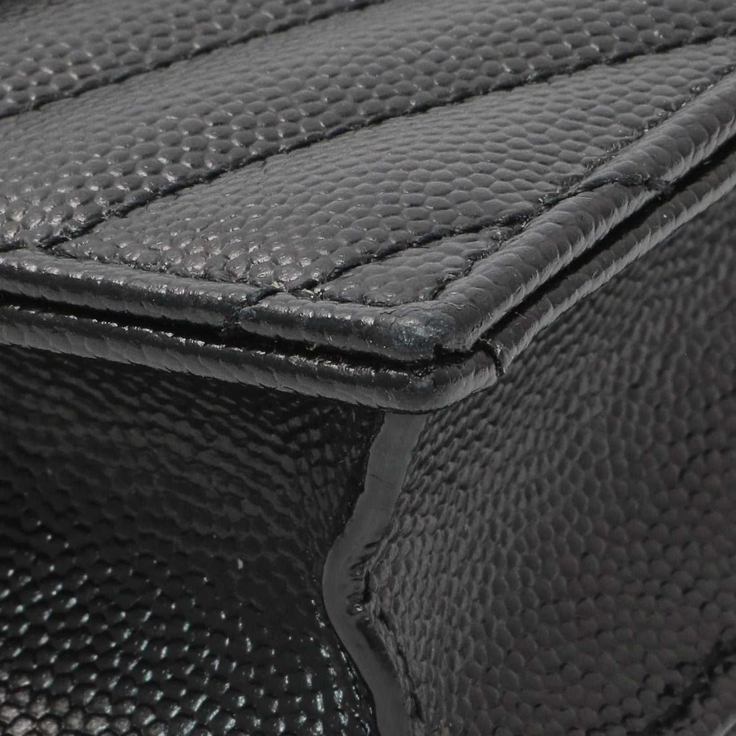 Exclusive Saint Laurent Black Grain De Poudre Matelasse Chevron Monogram Envelope Chain Wallet — Detail View