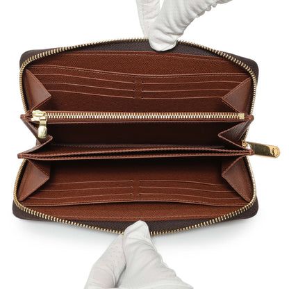 Exclusive Louis Vuitton Monogram Zippy Wallet — Lifestyle View