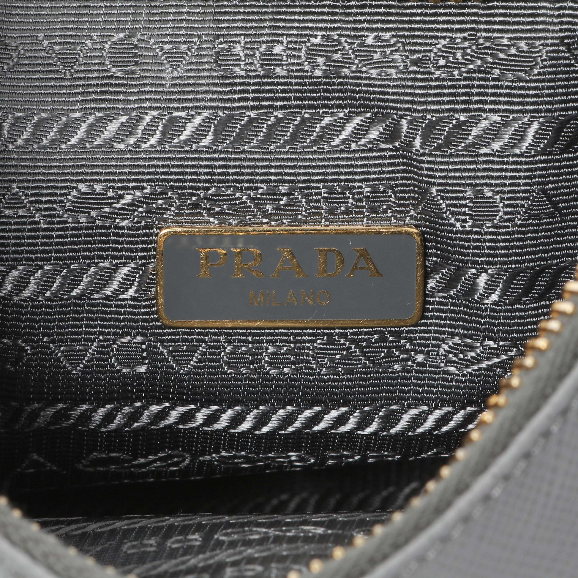 Exclusive Prada Ardesia Saffiano Re-Edition 2005 Shoulder Bag — Alternate View 10