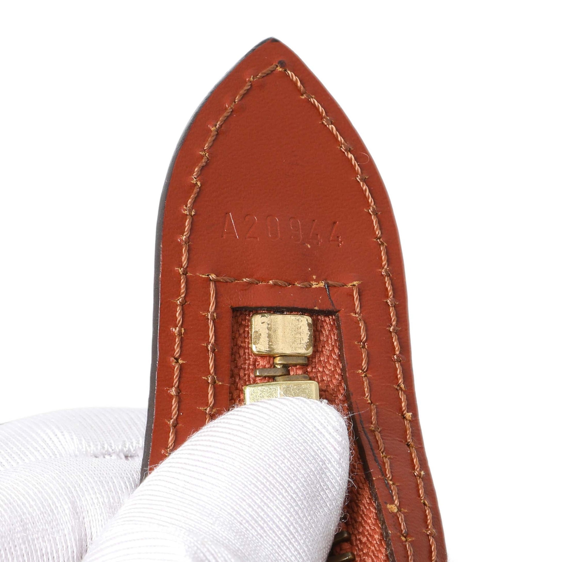 Exclusive Louis Vuitton Kenyan Fawn Epi Saint Jacques MM — Lifestyle View