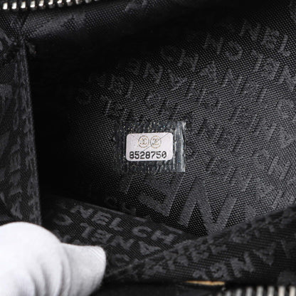 Exclusive Chanel Black Lambskin Lax Tassel Shoulder Bag — Alternate View 10