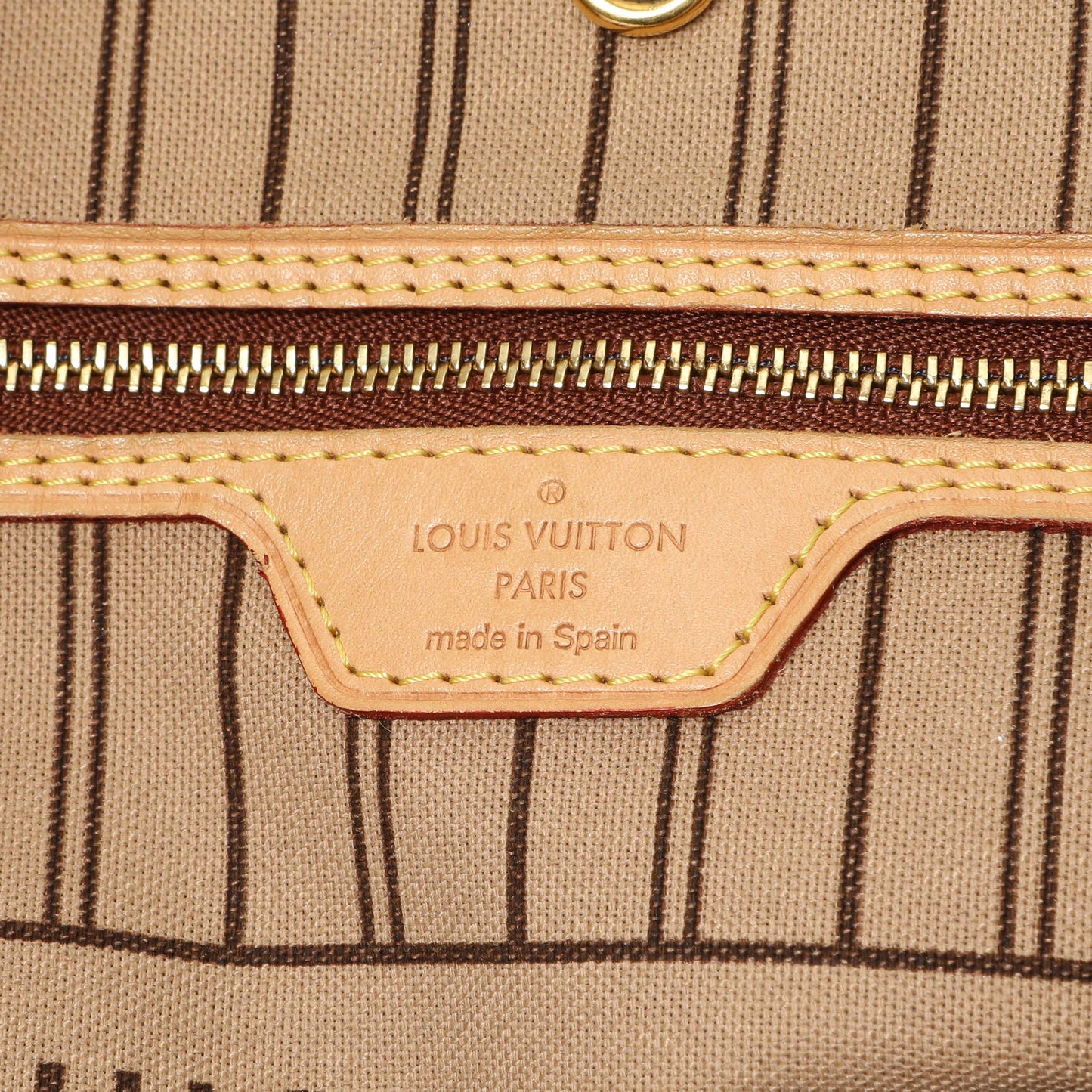 Exclusive Louis Vuitton Monogram Neverfull MM — Alternate View 13