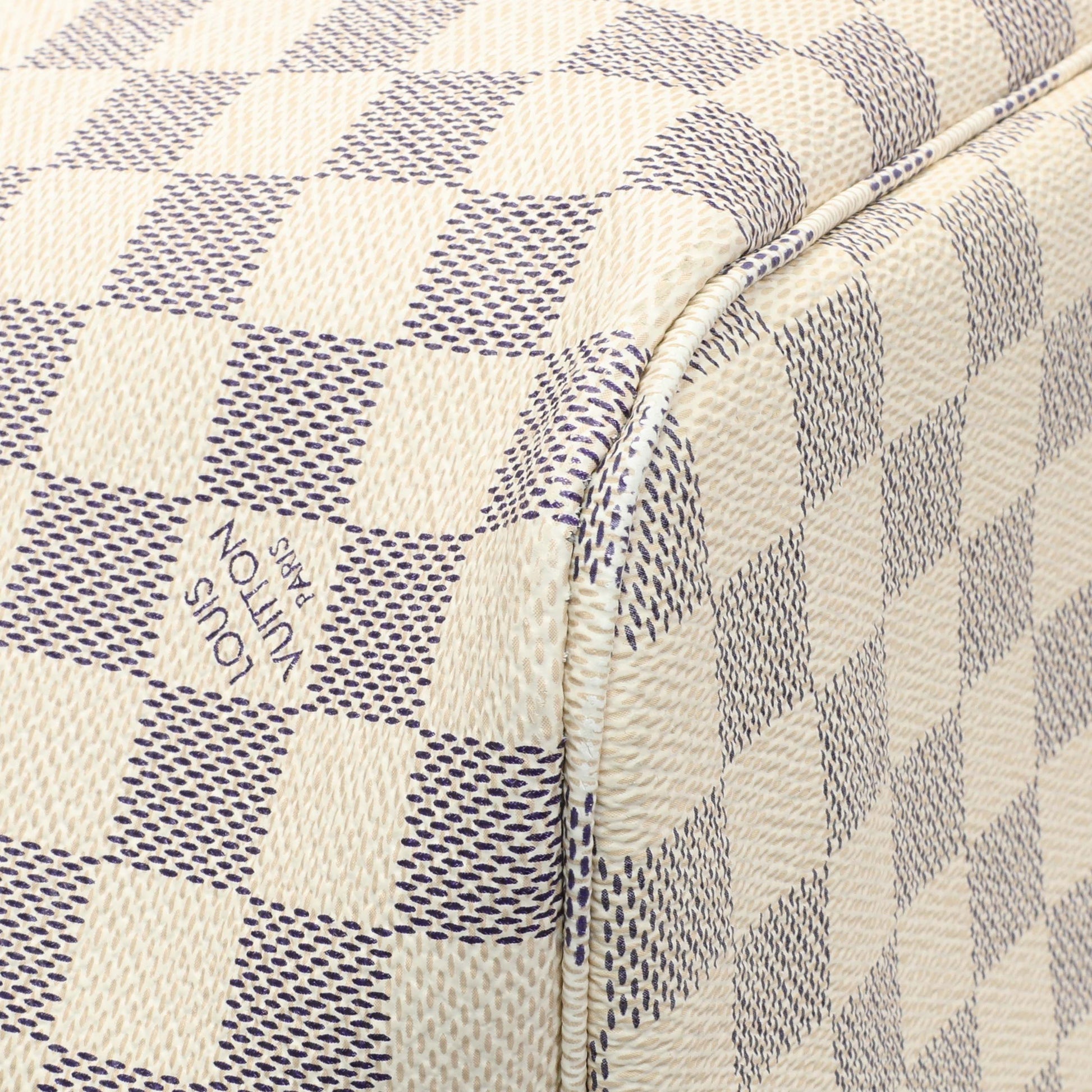 Exclusive Louis Vuitton Damier Azur Neverfull MM — Lifestyle View