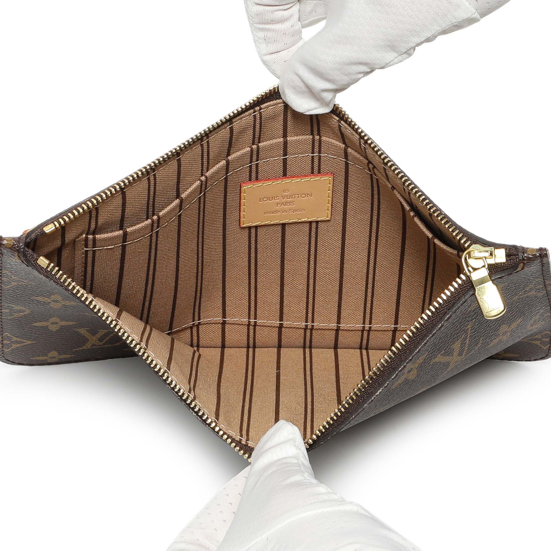Exclusive Louis Vuitton Monogram Neverfull MM — Alternate View 15