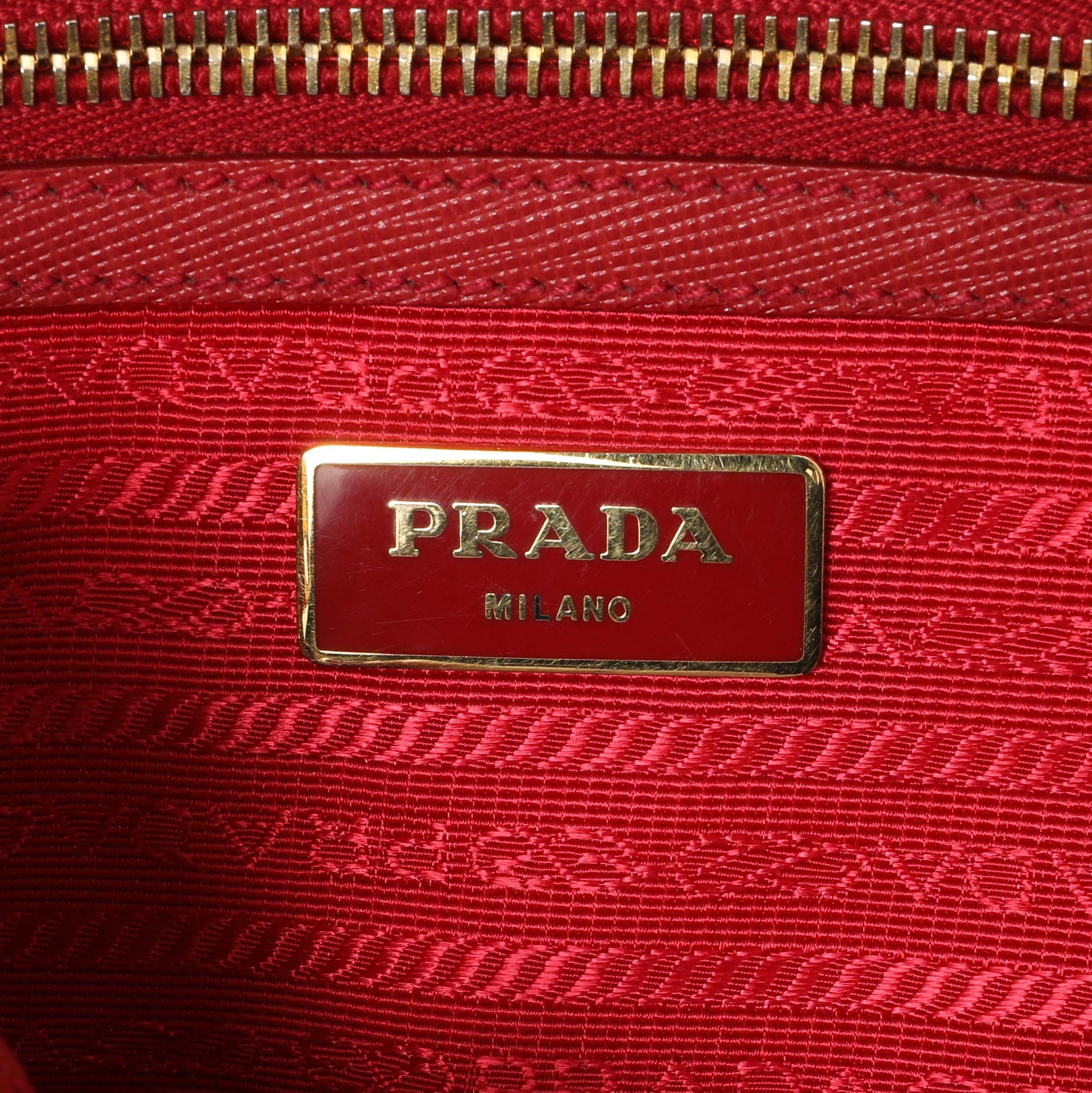 Exclusive Prada Red Saffiano Small Galleria Double Zip Tote — Alternate View 10