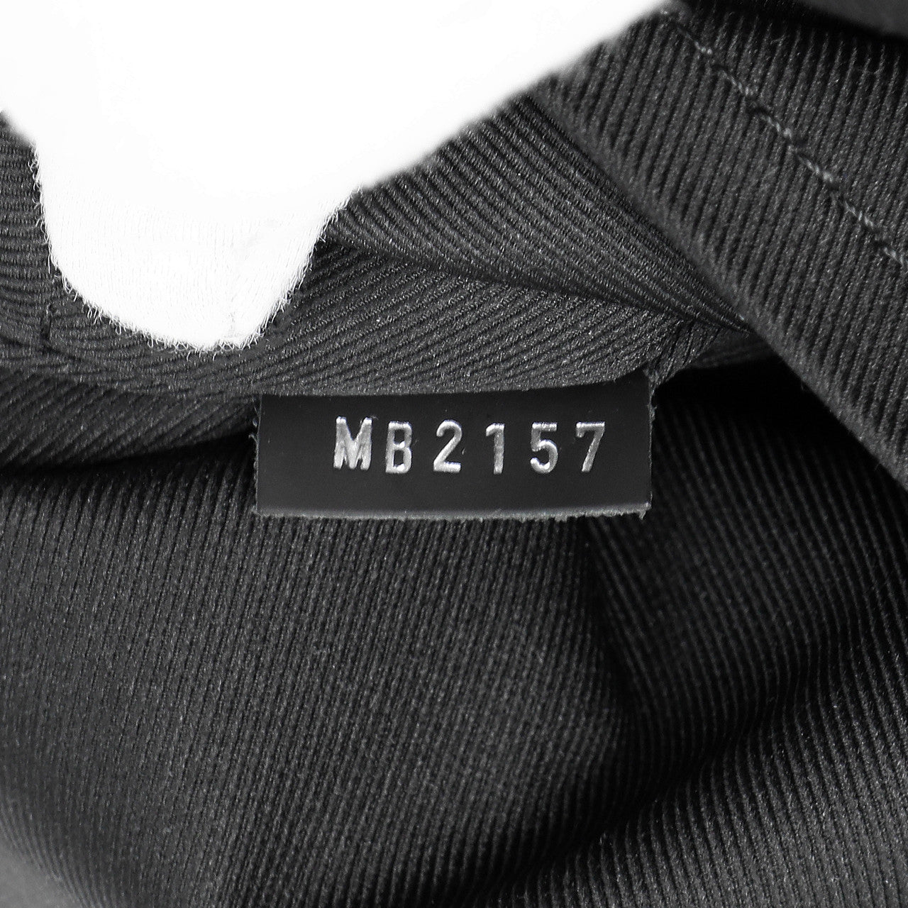Exclusive Louis Vuitton Damier Graphite Avenue Slingbag — Side View