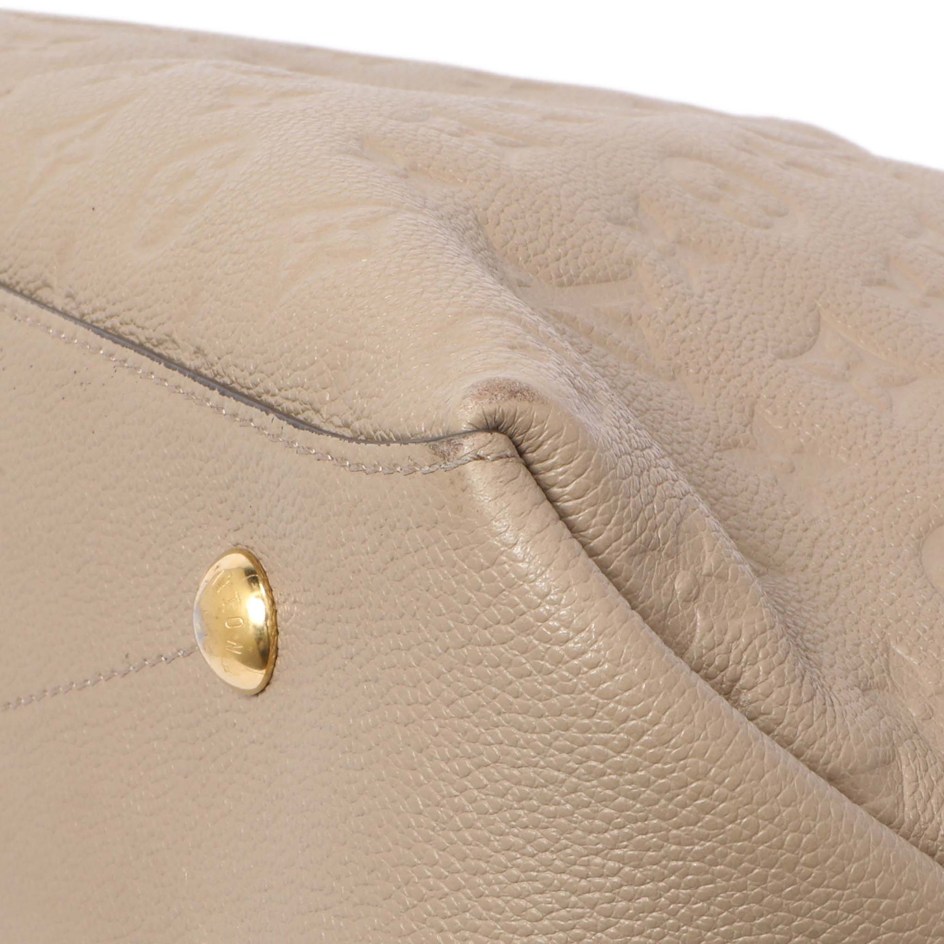 Exclusive Louis Vuitton Tourterelle Empreinte Maida Hobo — Alternate View 7