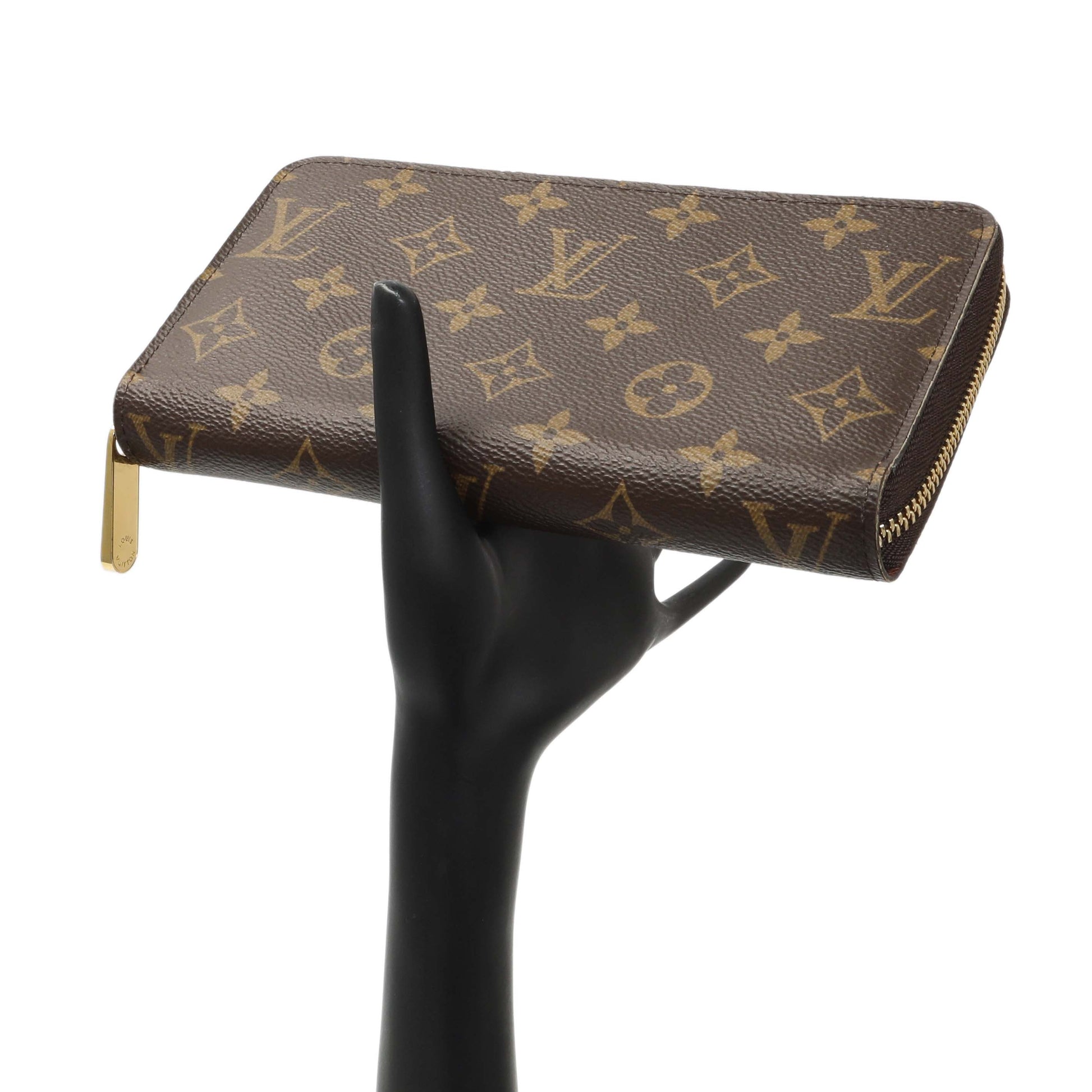 Exclusive Louis Vuitton Monogram Zippy Wallet — Alternate View 9