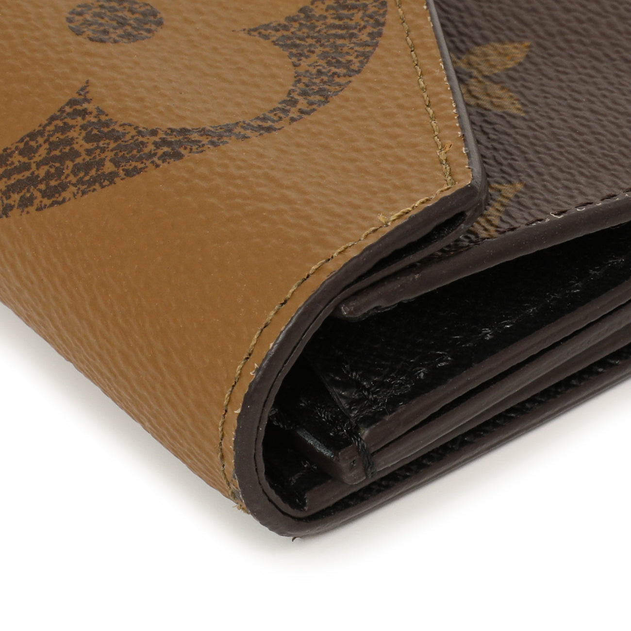 Exclusive Louis Vuitton Monogram Reverse Zoe Wallet — Lifestyle View