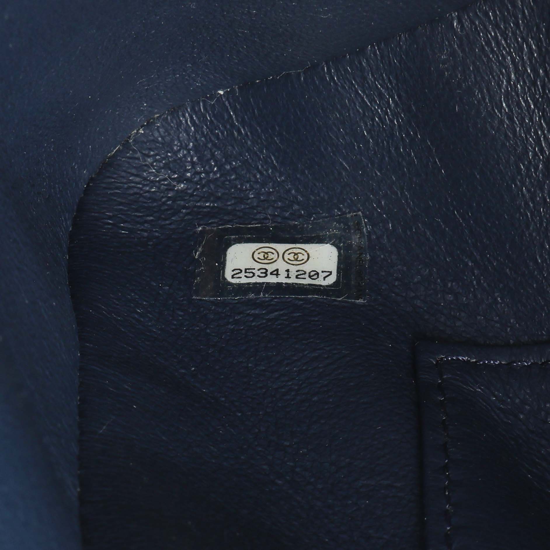 Exclusive Chanel Blue Chevron Quilted Lambskin Medium Trendy CC Dual Handle Flap Bag — Alternate View 10