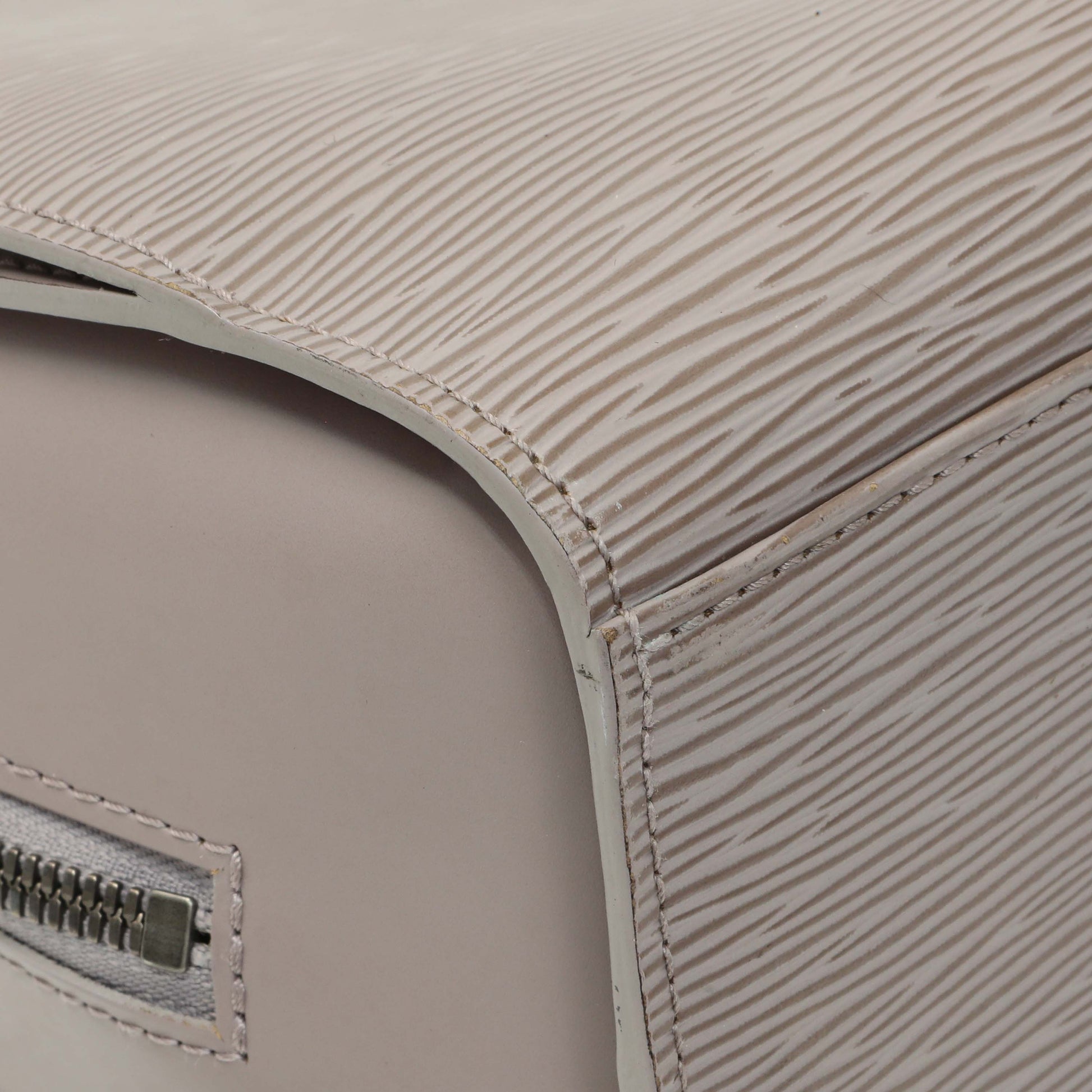 Exclusive Louis Vuitton Lilac Epi Pont-Neuf PM — Lifestyle View