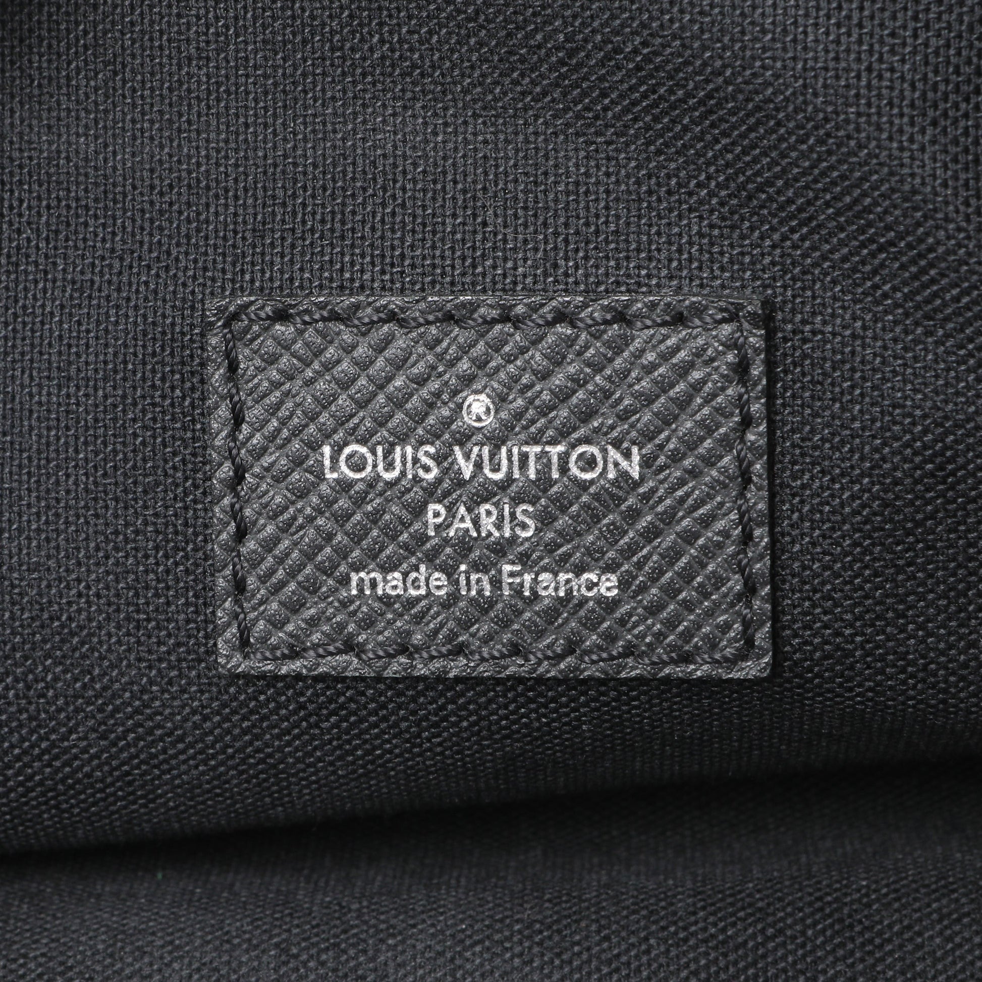 Exclusive Louis Vuitton Ardoise Taiga Dimitri Messenger — Alternate View 9
