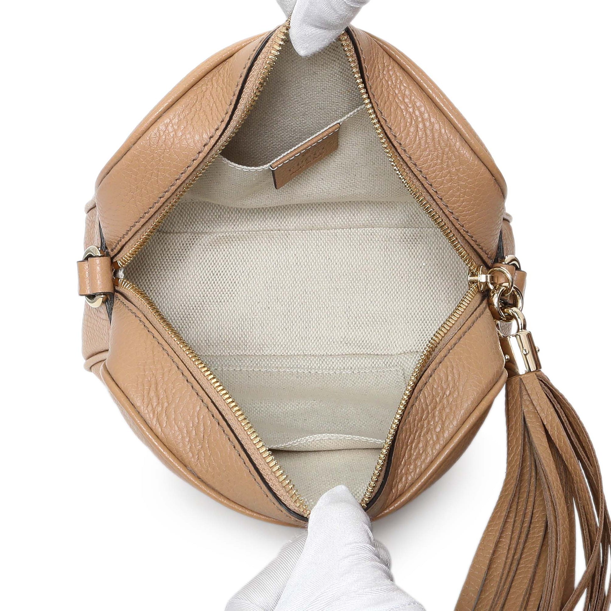 Exclusive Gucci Beige Pebbled Calfskin Small Soho Disco Bag — Top View