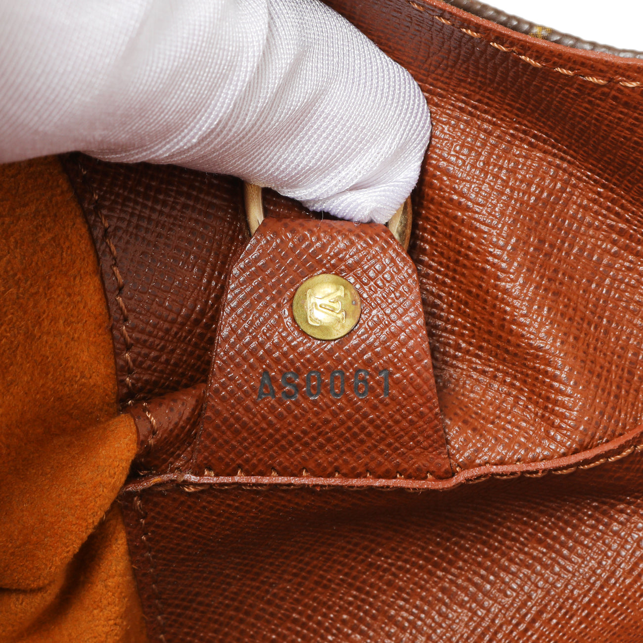 Exclusive Louis Vuitton Monogram Musette GM — Alternate View 8