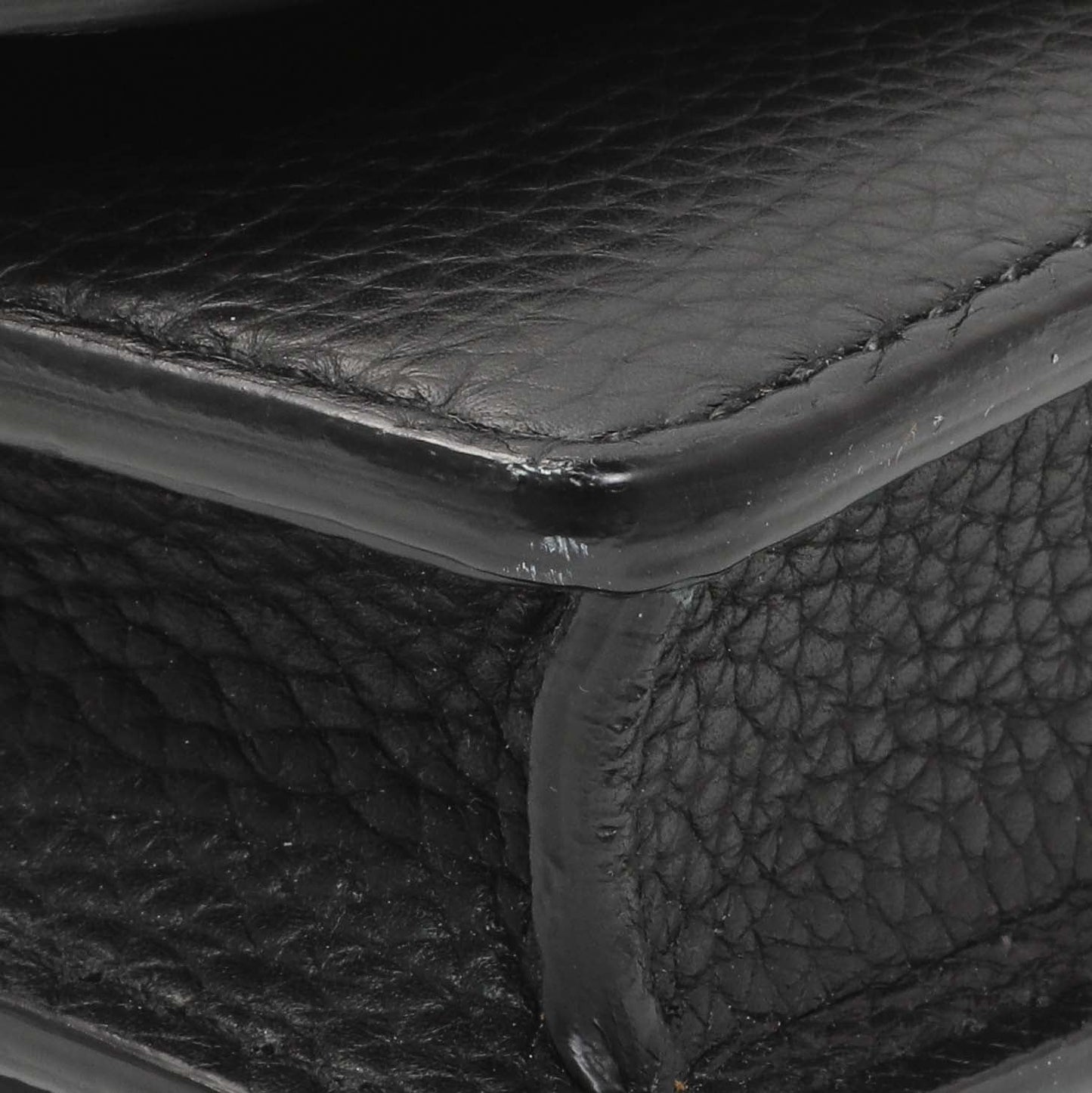 Exclusive Burberry Black Pebbled Leather Hampshire Wallet On Chain — Top View