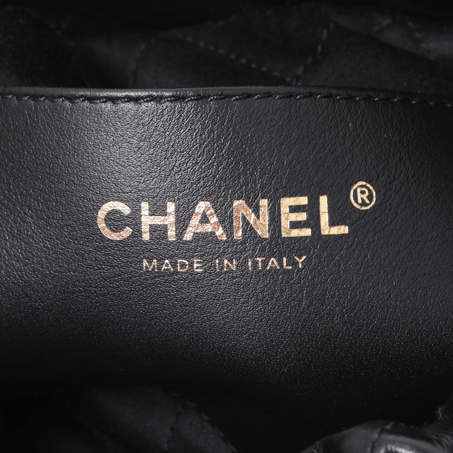 Exclusive Chanel Black Shiny Calfskin Quilted Mini Chanel 22 — Detail View
