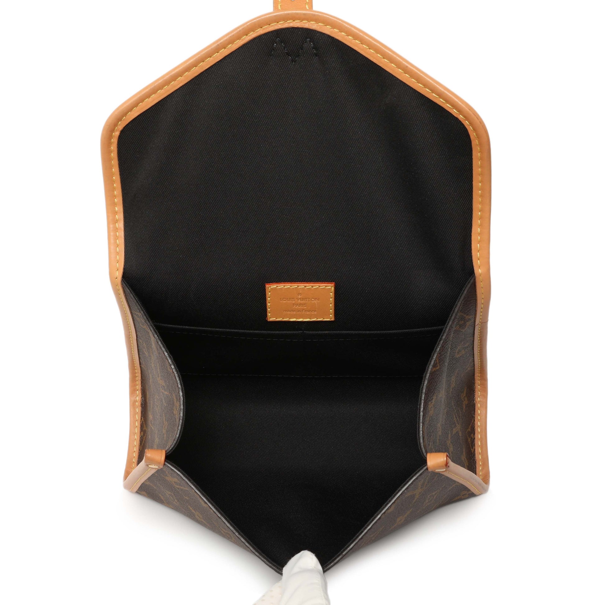 Exclusive Louis Vuitton Monogram LV Ivy — Alternate View 8