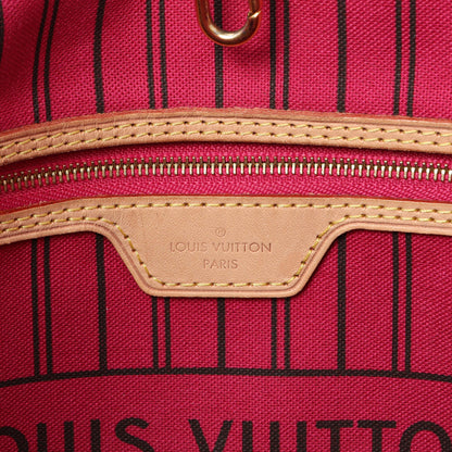 Exclusive Louis Vuitton Monogram Neo Neverfull MM — Alternate View 9