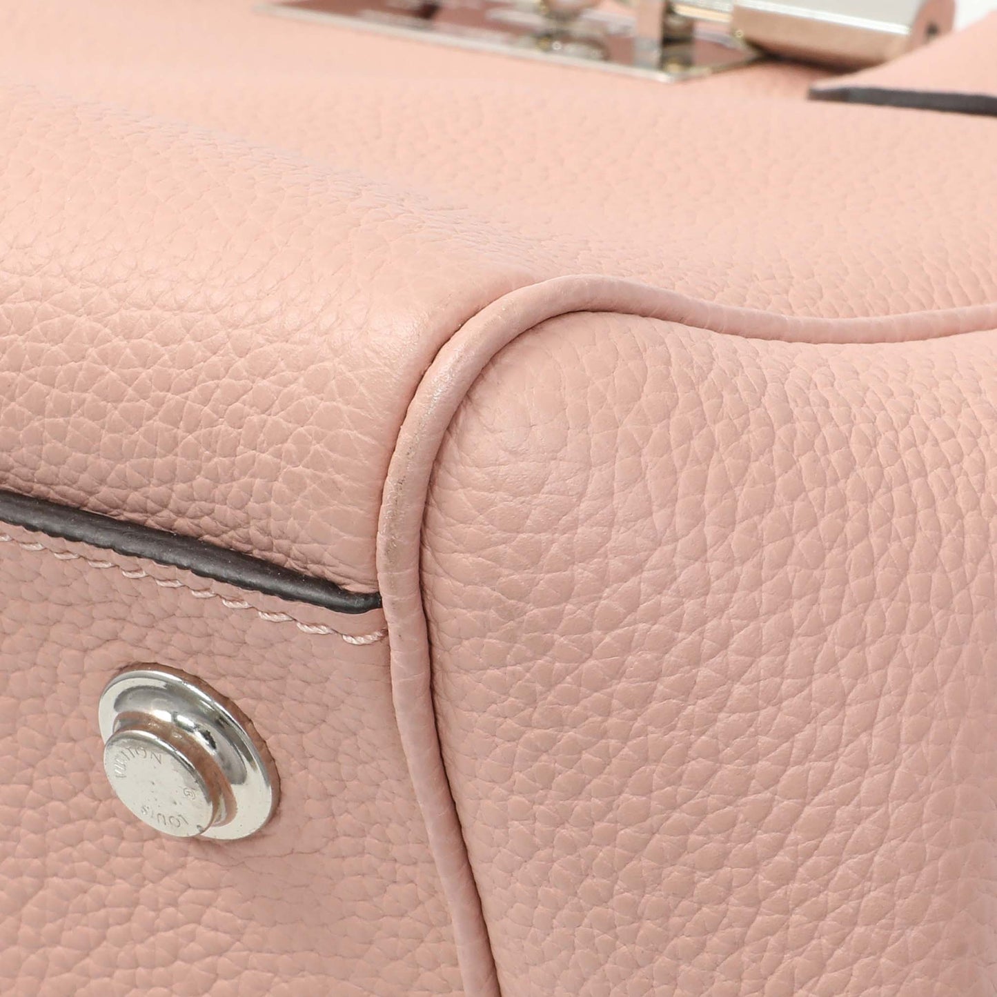 Exclusive Louis Vuitton Pink Milla PM — Detail View