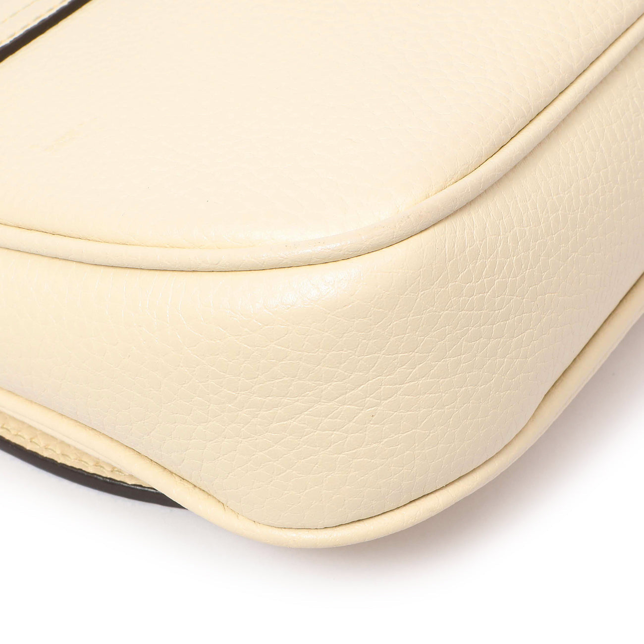 Exclusive Gucci Ivory Pebbled Calfskin Medium Soho Flap Crossbody — Lifestyle View