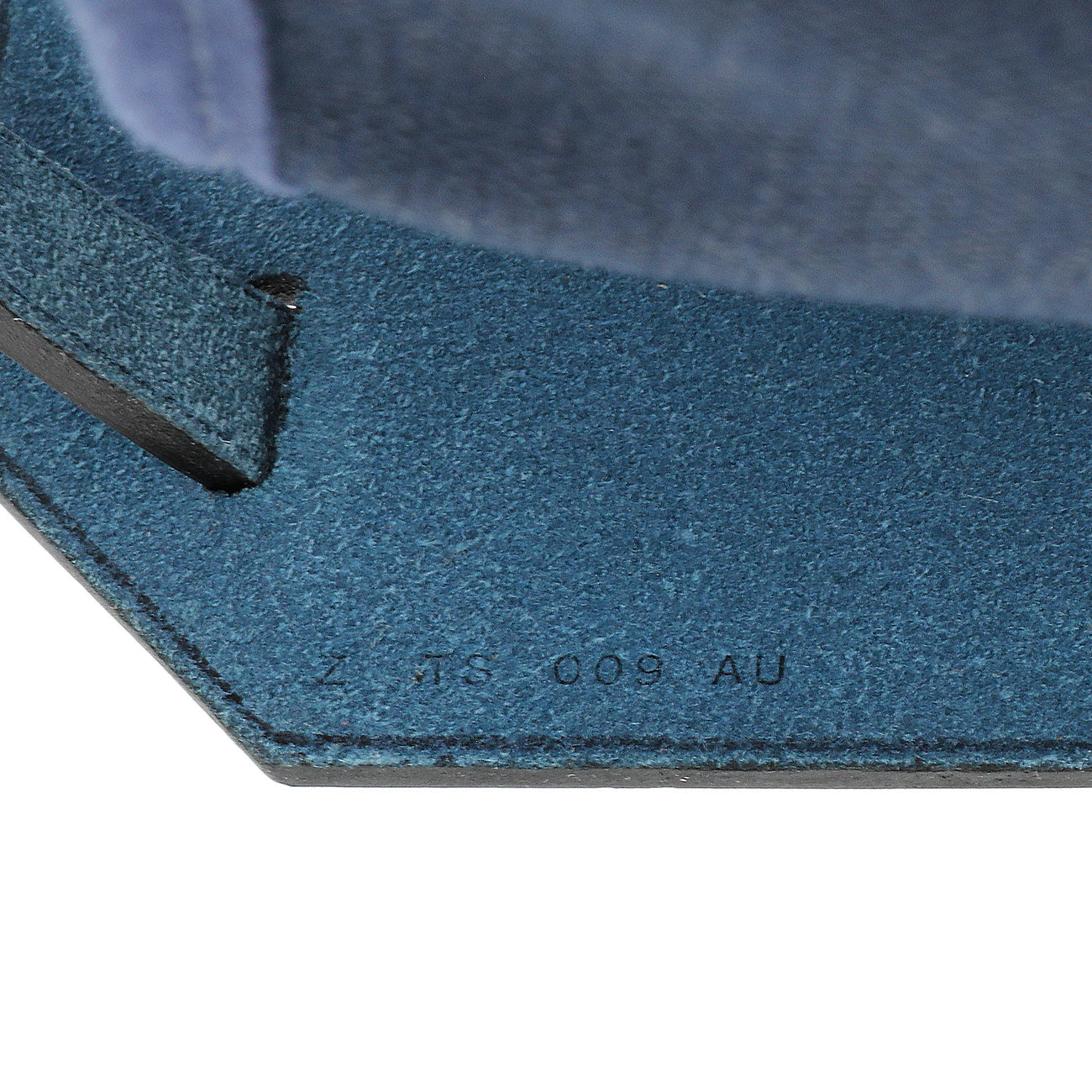 Exclusive Hermes Ecru Mauve Bleu Criss Viking Vache Hunter Herbag Zip Retourne 31 PM — Lifestyle View
