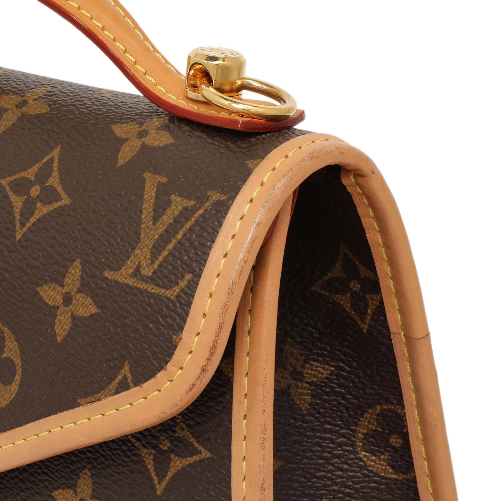 Exclusive Louis Vuitton Monogram LV Ivy — Alternate View 12