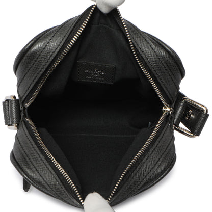 Exclusive Louis Vuitton Ardoise Taiga Dimitri Messenger — Detail View