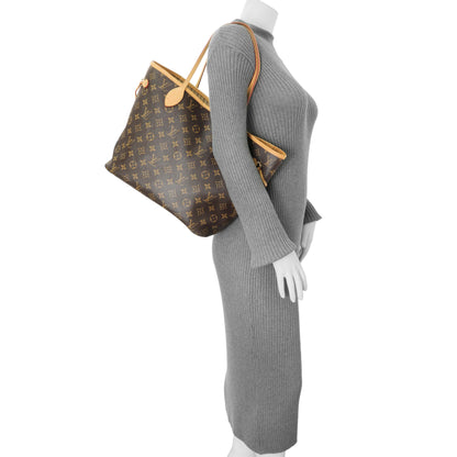 Exclusive Louis Vuitton Monogram Neverfull MM — Alternate View 7