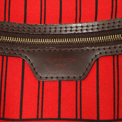 Exclusive Louis Vuitton Damier Ebene Neverfull MM — Detail View