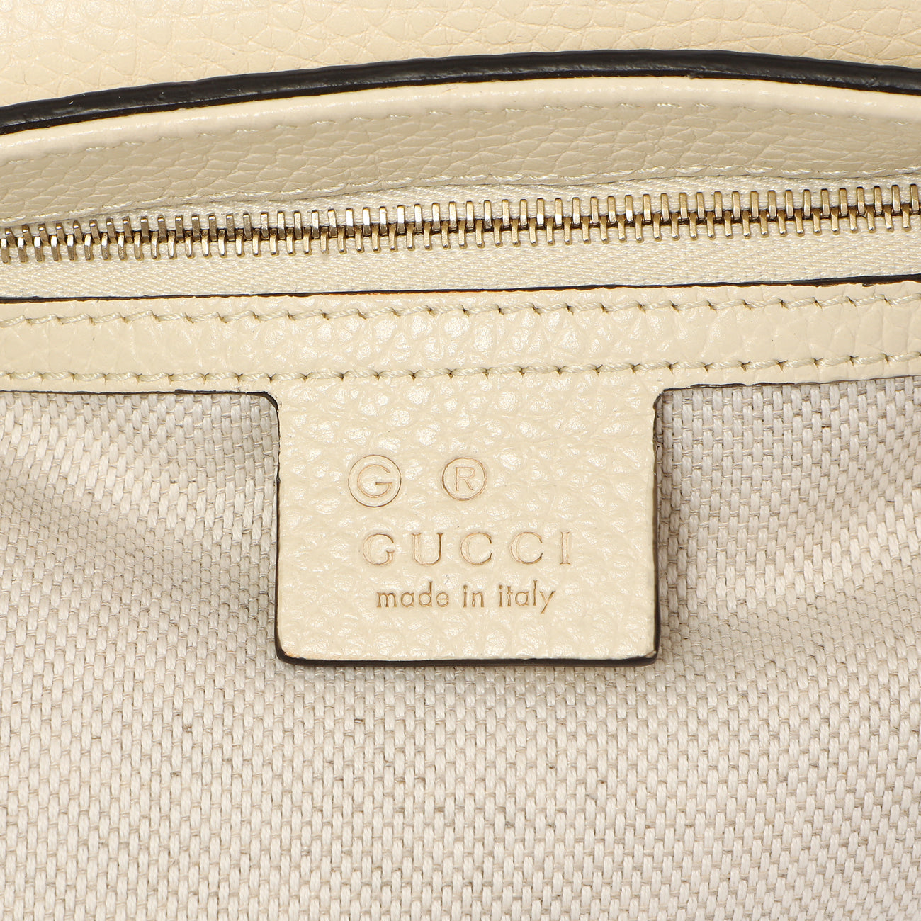 Exclusive Gucci Ivory Pebbled Calfskin Medium Soho Flap Crossbody — Alternate View 9